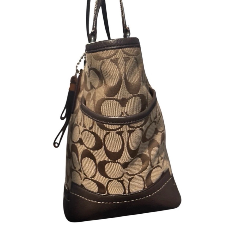 Coach Park Signature Carrie Tote Bag - EUC - Picture 3 of 8